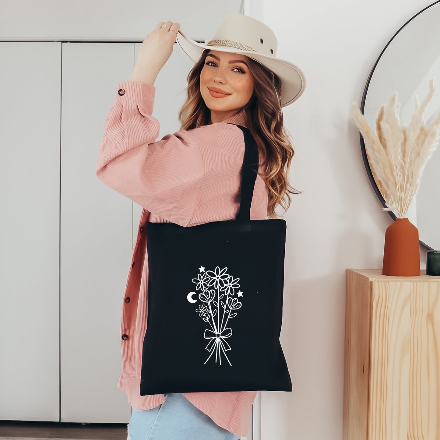 Bouquet With Ribbon | Tote Bag